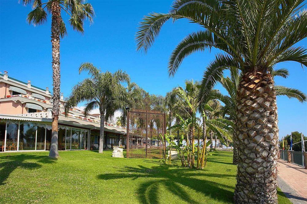 Orizzonte Acireale Hotel Exterior foto