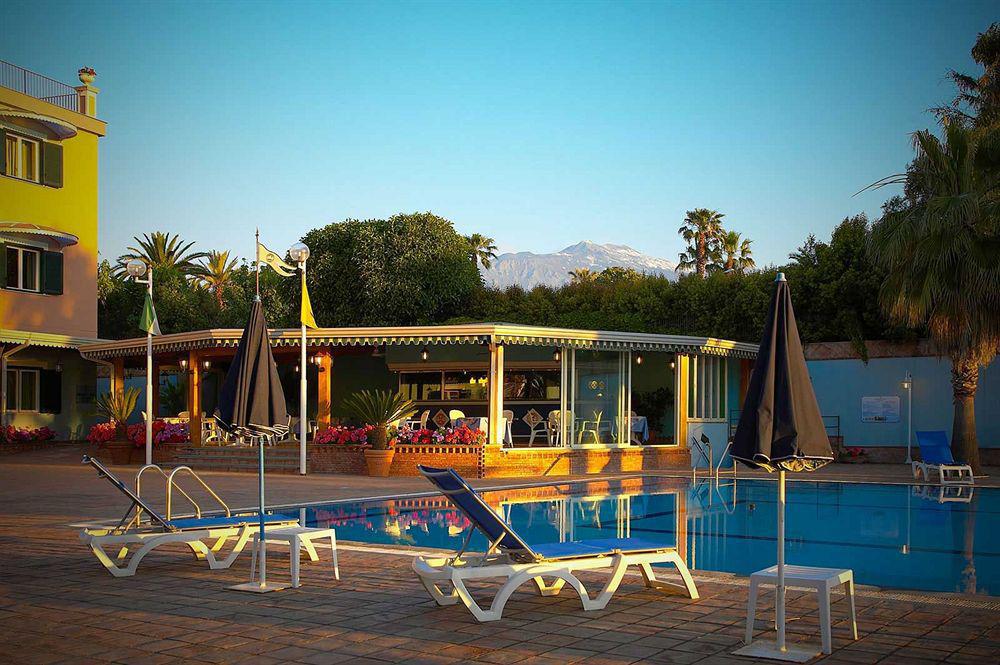 Orizzonte Acireale Hotel Exterior foto
